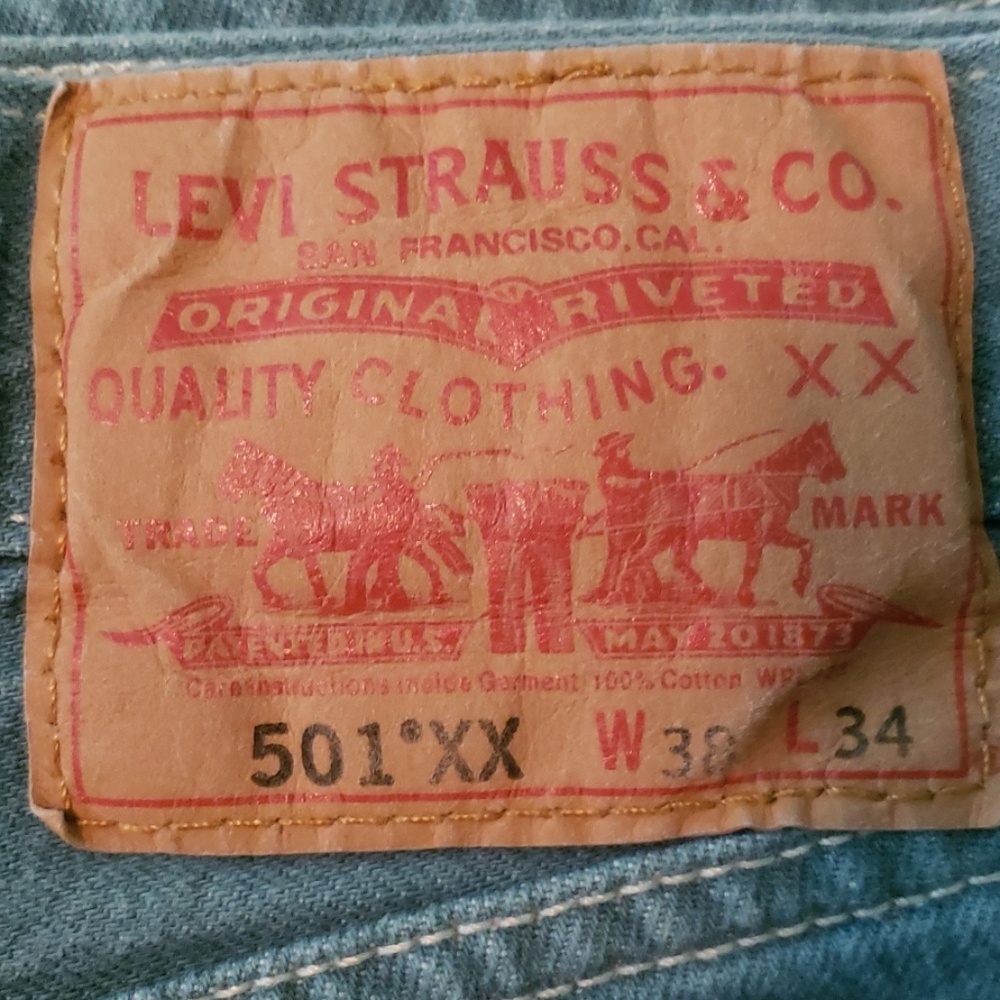 Levi's 38x34 light blue/green 501